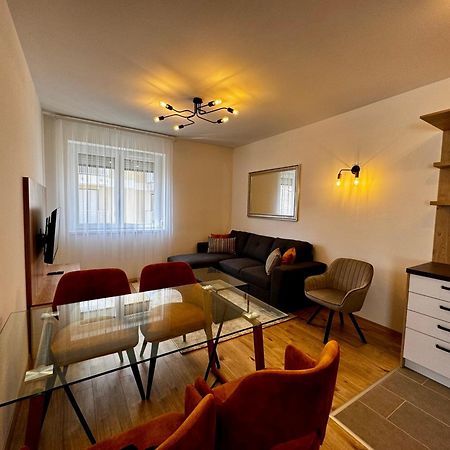 Vh9 Apartments Budapest Bagian luar foto